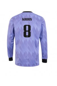 Real Madrid Toni Kroos #8 Voetbaltruitje Uit tenue 2022-23 Lange Mouw